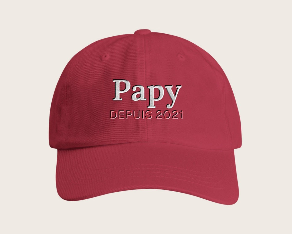 Casquette brodée « Papy depuis… » personnalisée – framboise