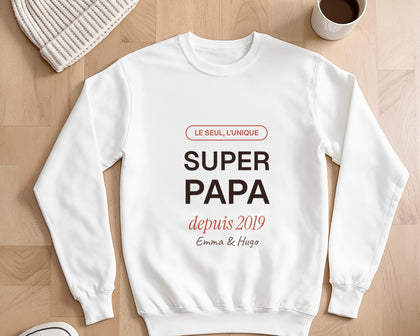 Sweat « Super Papa » personnalisé avec les prénoms