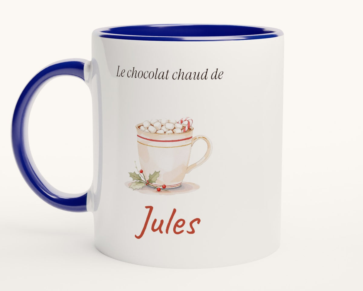 Mug enfant « Le chocolat chaud de… » personnalisé – intérieur et anse bleus