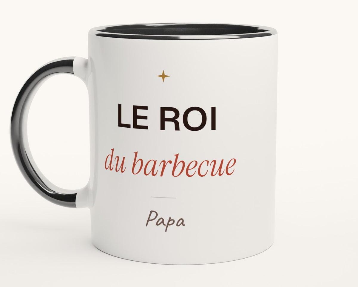 Mug humour « Le roi du barbecue » personnalisé – intérieur et anse noirs