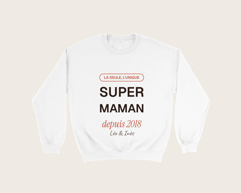 Sweat « Super Maman » personnalisé avec les prénoms – sweat col rond blanc