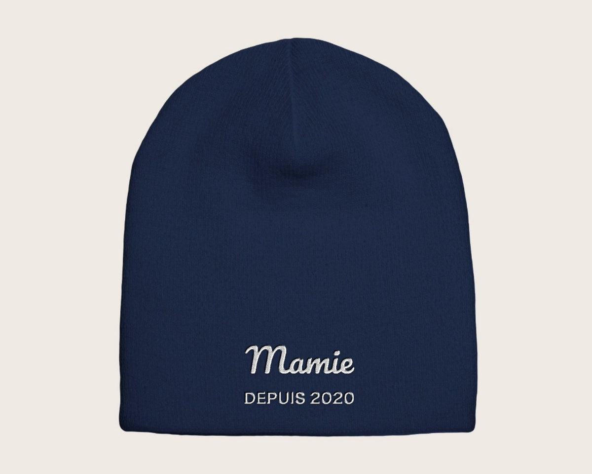 Bonnet brodé « Mamie depuis… » personnalisé – marine