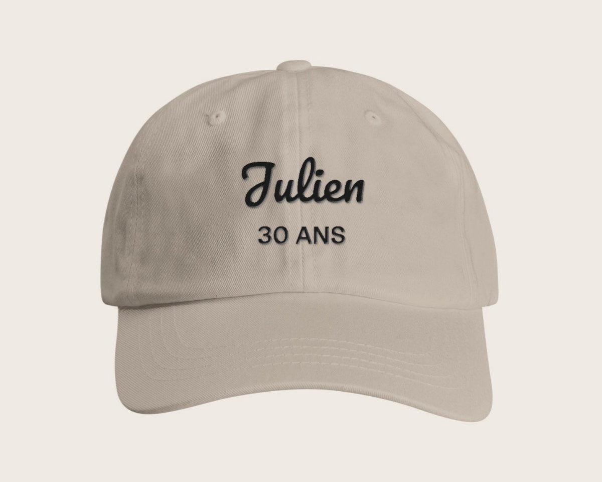 Casquette brodée anniversaire avec prénom et âge – pierre