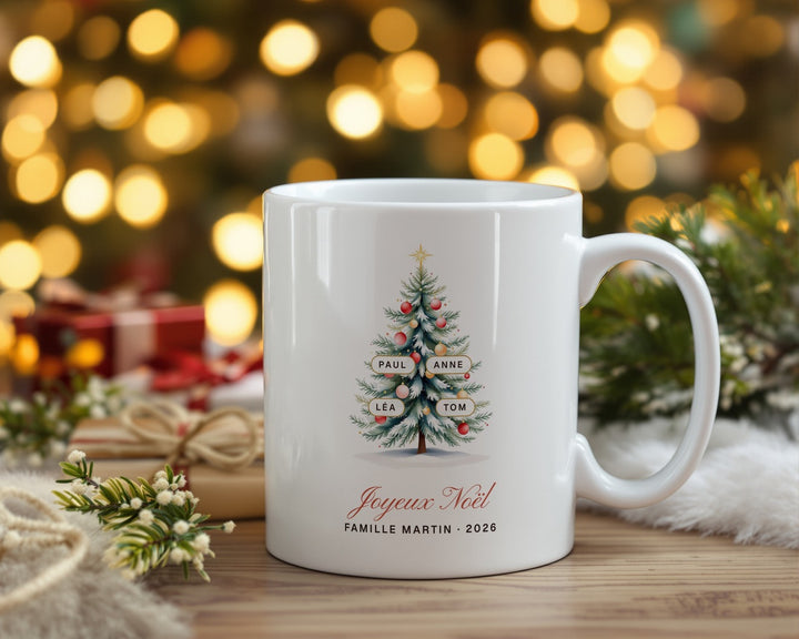 Mug sapin de Noël personnalisé avec les prénoms de la famille