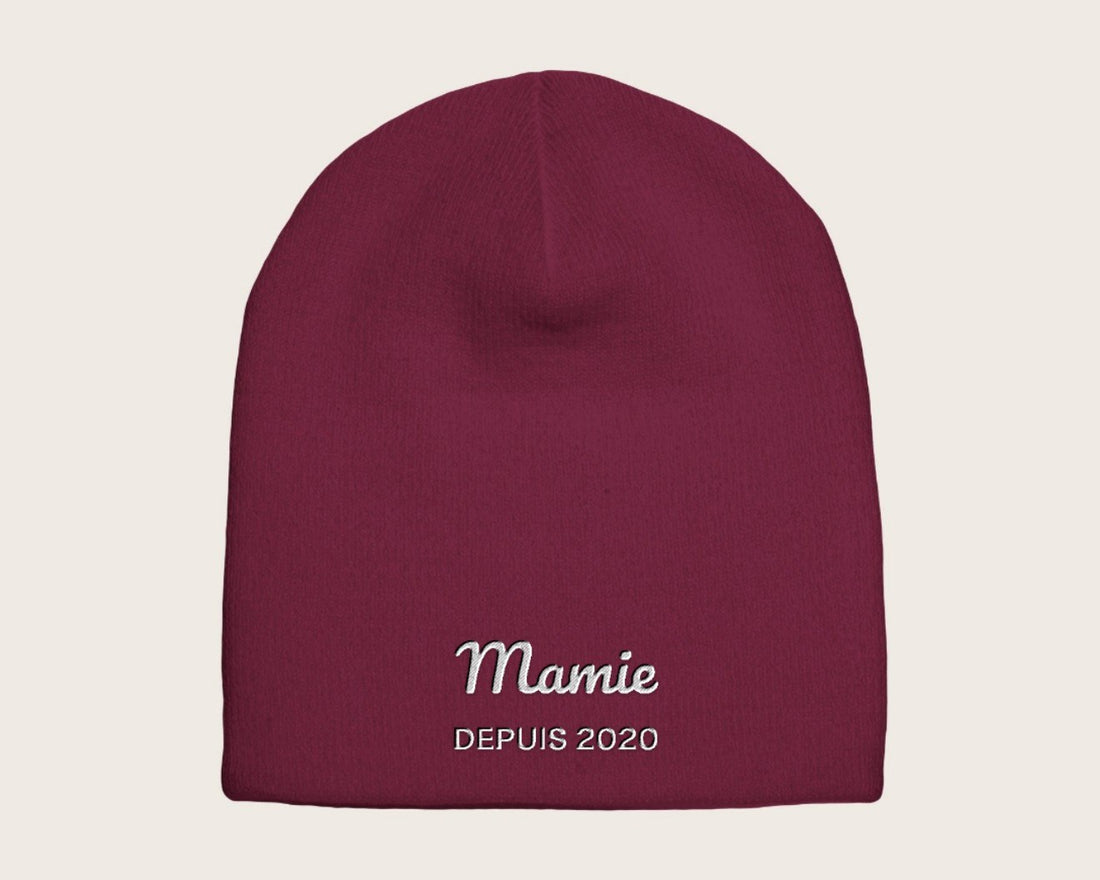 Bonnet brodé « Mamie depuis… » personnalisé