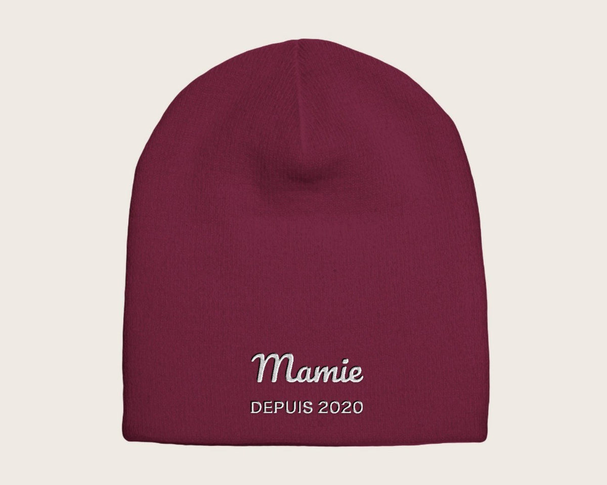 Bonnet brodé « Mamie depuis… » personnalisé