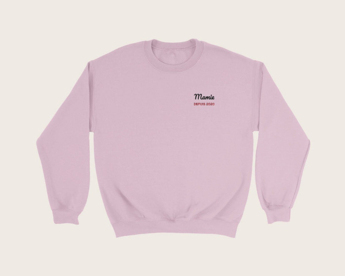 Sweat brodé « Mamie depuis… » personnalisé