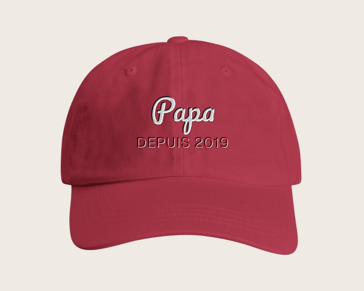 Casquette brodée « Papa depuis… » personnalisée – framboise