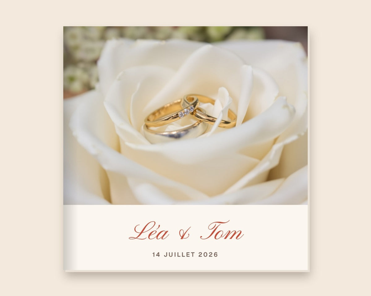 Livre photo de mariage personnalisé avec vos prénoms et la date – couverture du livre