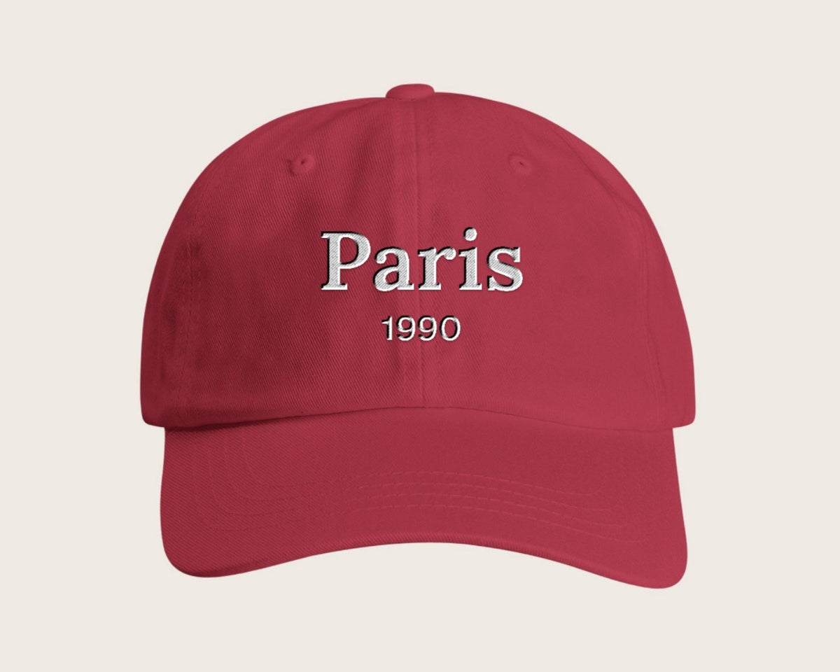 Casquette brodée ville et année personnalisée – framboise