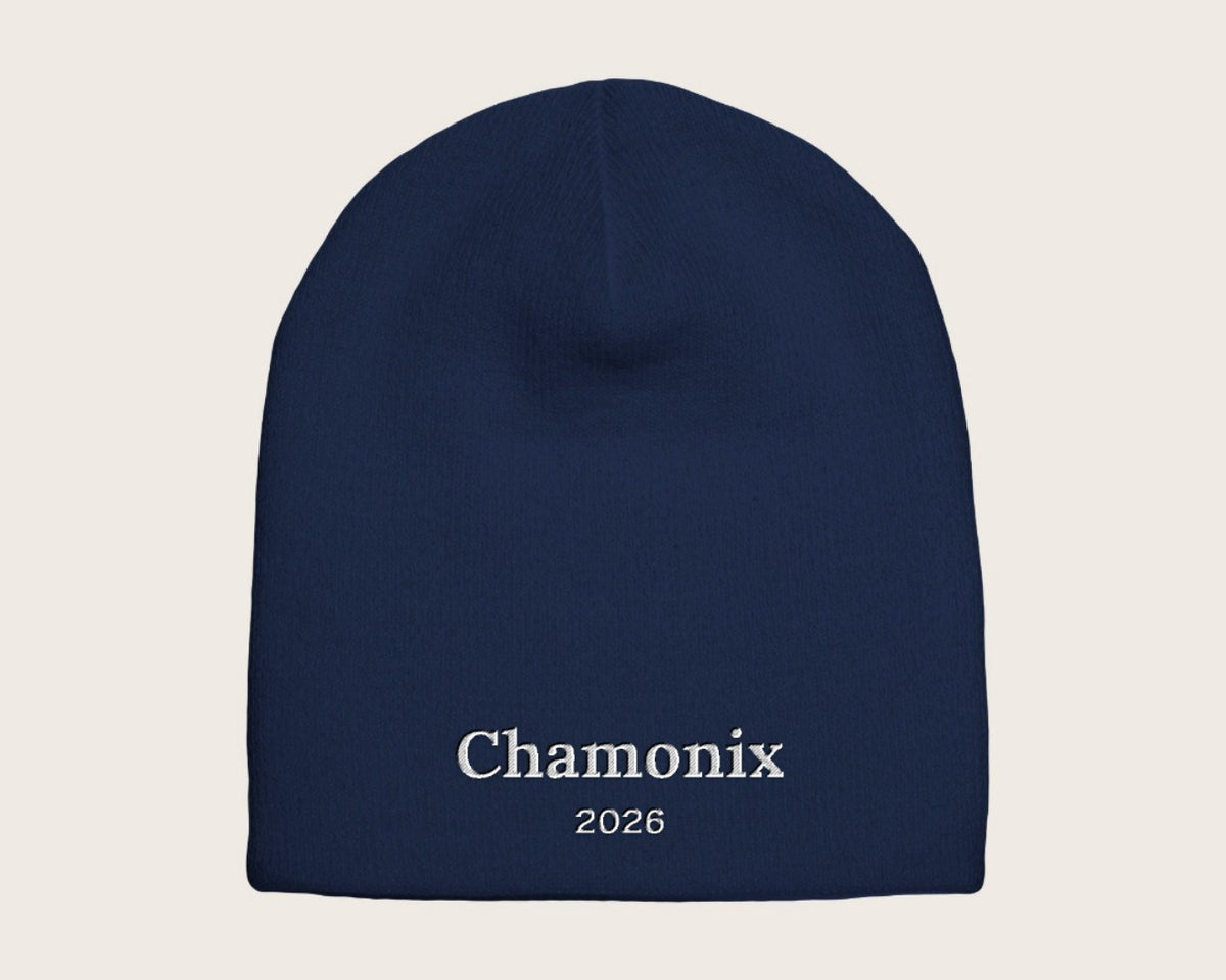 Bonnet brodé ville et année personnalisé – marine