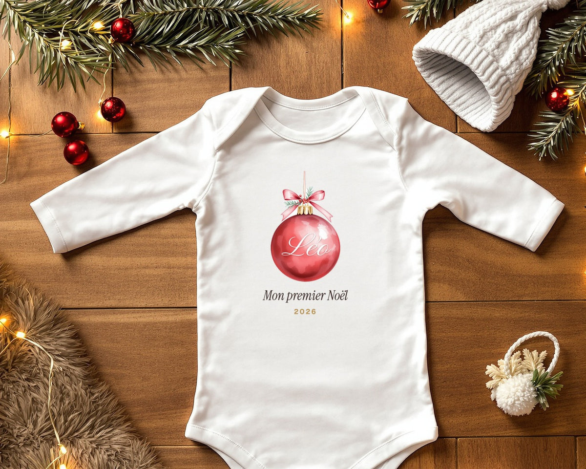 Body bébé « Mon premier Noël » personnalisé avec prénom – mise en situation