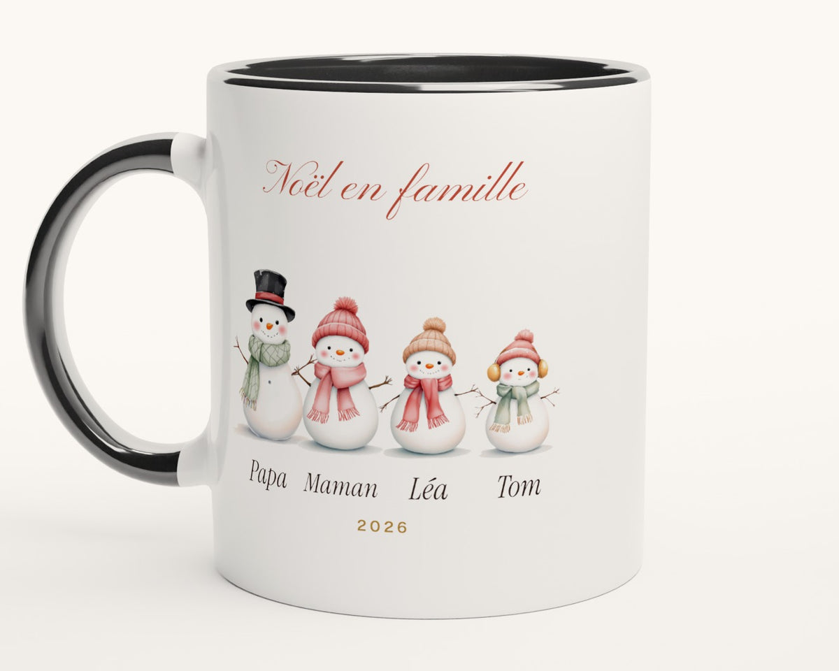 Mug bonshommes de neige de la famille personnalisé – intérieur et anse noirs